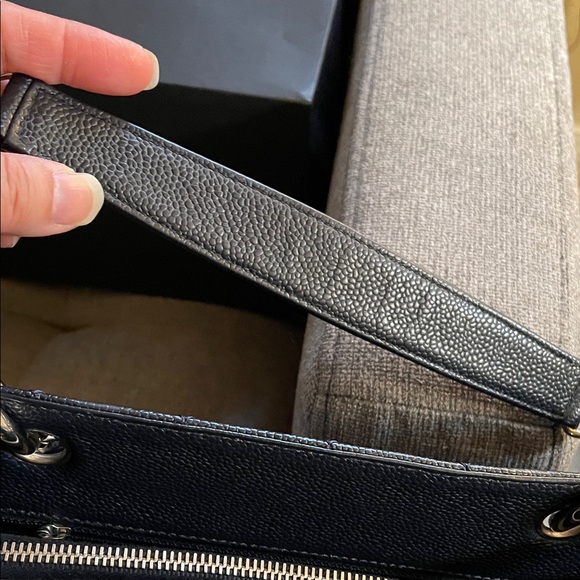 CHANEL Navy Quilted Leather Grand Shopping Tote with Interlocking CC - Picture 15 of 15